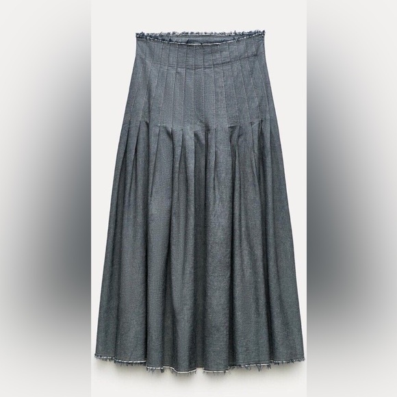 NWT. Zara ZW Collection Blue/Gray Pleated High-Waist Midi Skirt. Size L. - Picture 4 of 12